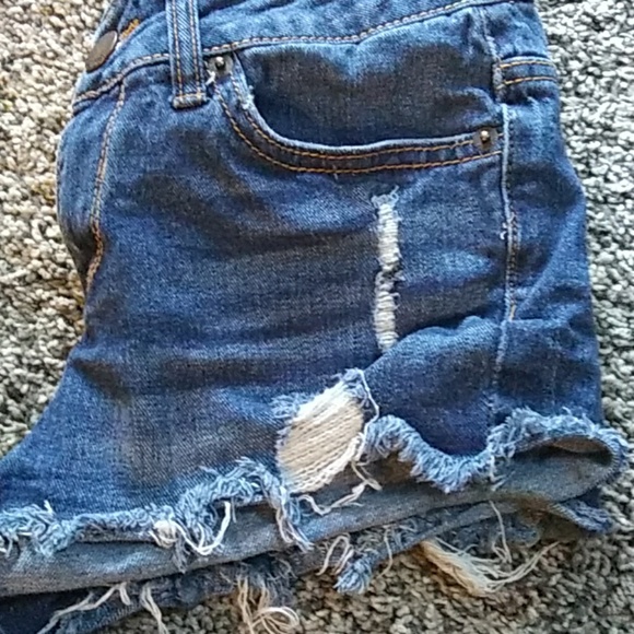 Distressed Jean Shorts - Picture 3 of 3